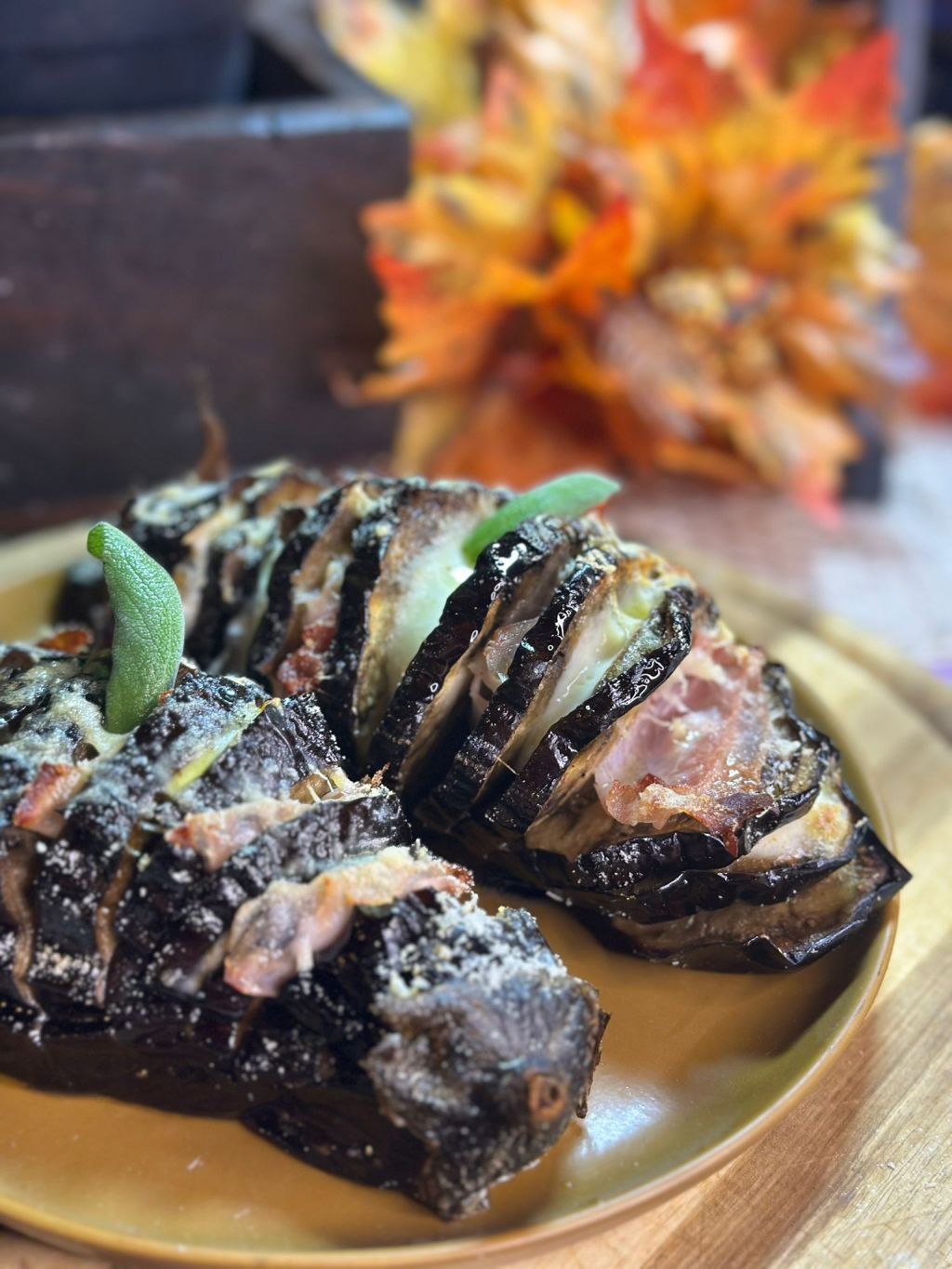 Melanzane a fisarmonica con prosciutto e&nbsp;mozzarella